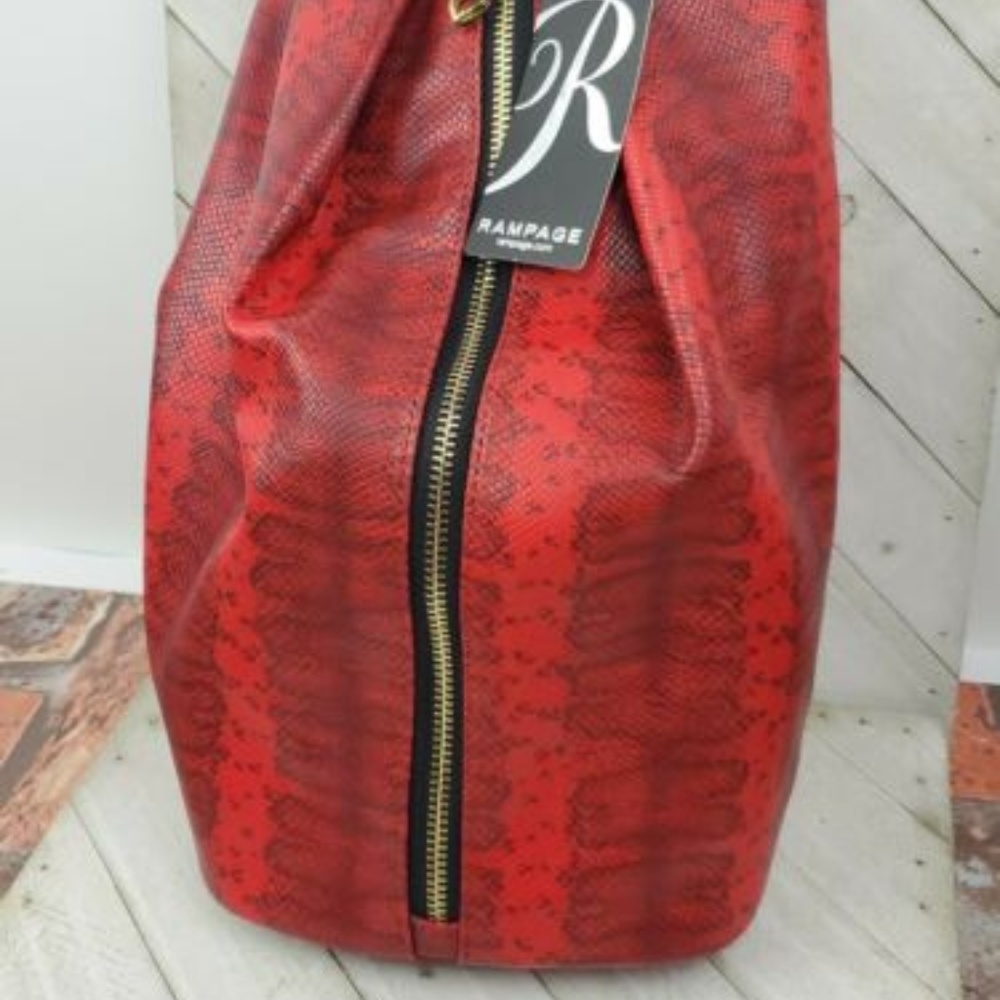 New Red Rampage Midi Backpack Buck Bag purse snake - Picture 6 of 13